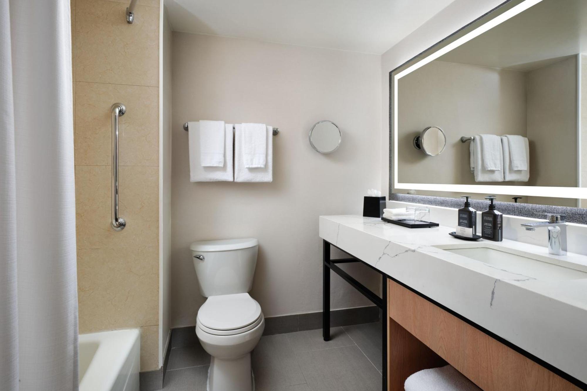 Sheraton Ontario Airport Hotel Eksteriør billede